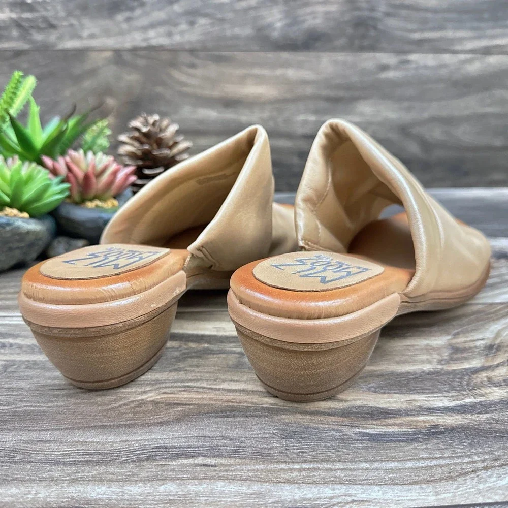 NIB Miz Mooz Callan 40 9-9.5 Ruched Leather Chunky Heeled Slide Sandals Tan - Picture 6 of 11